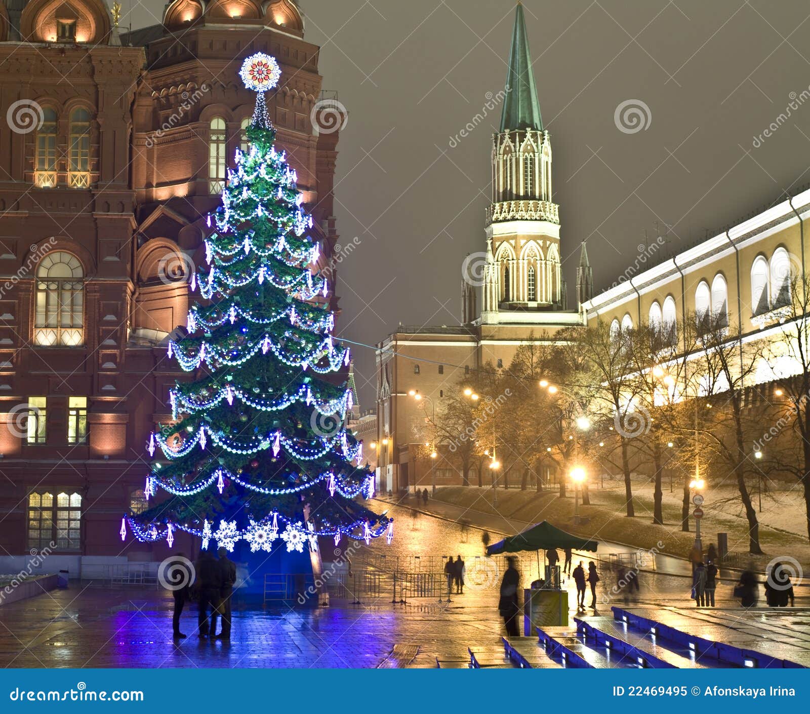 Moscow, Christmas tree editorial image. Image of manezhnaya 22469495