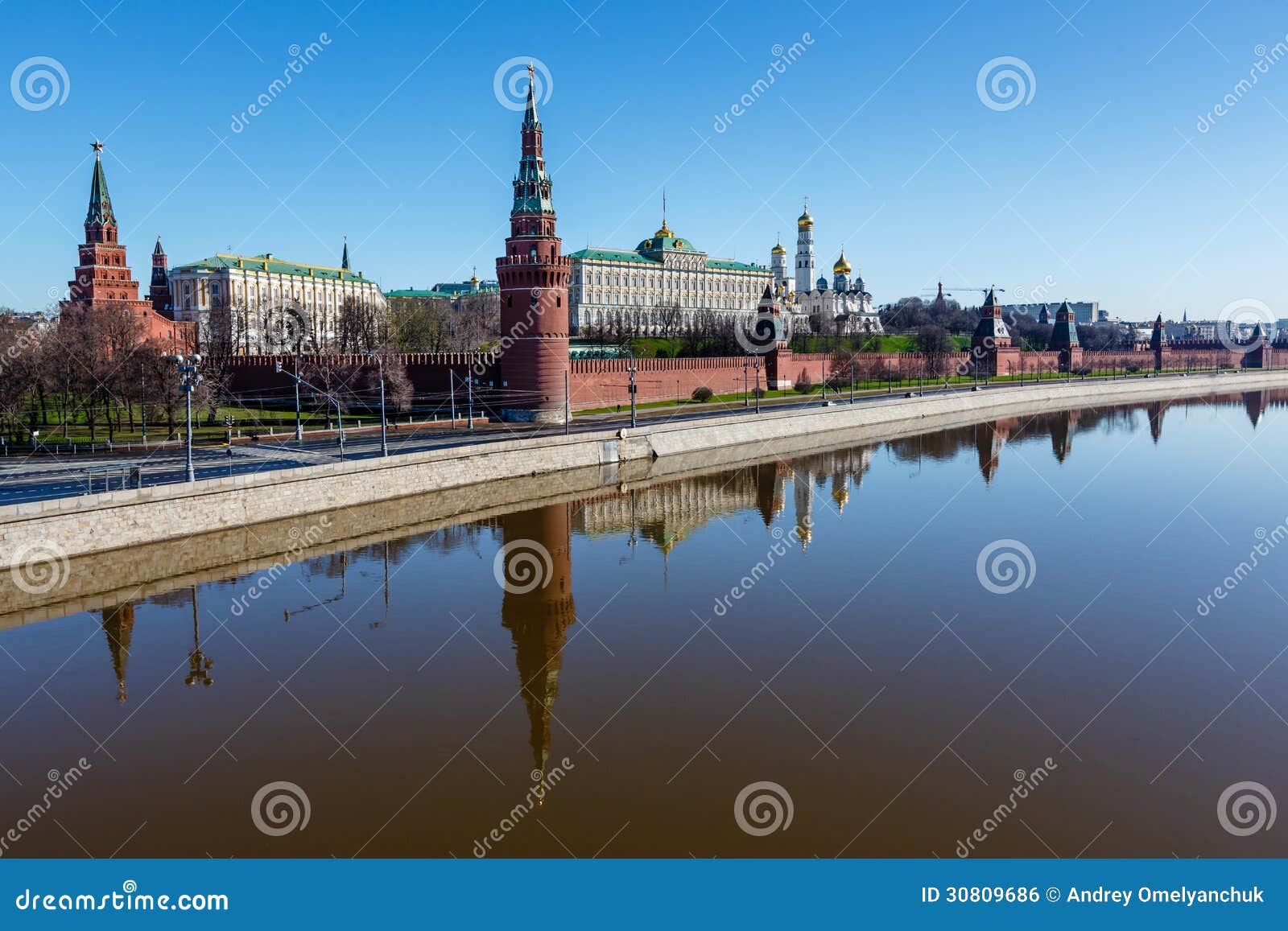 moscow kremlin and ivan the great bell tower