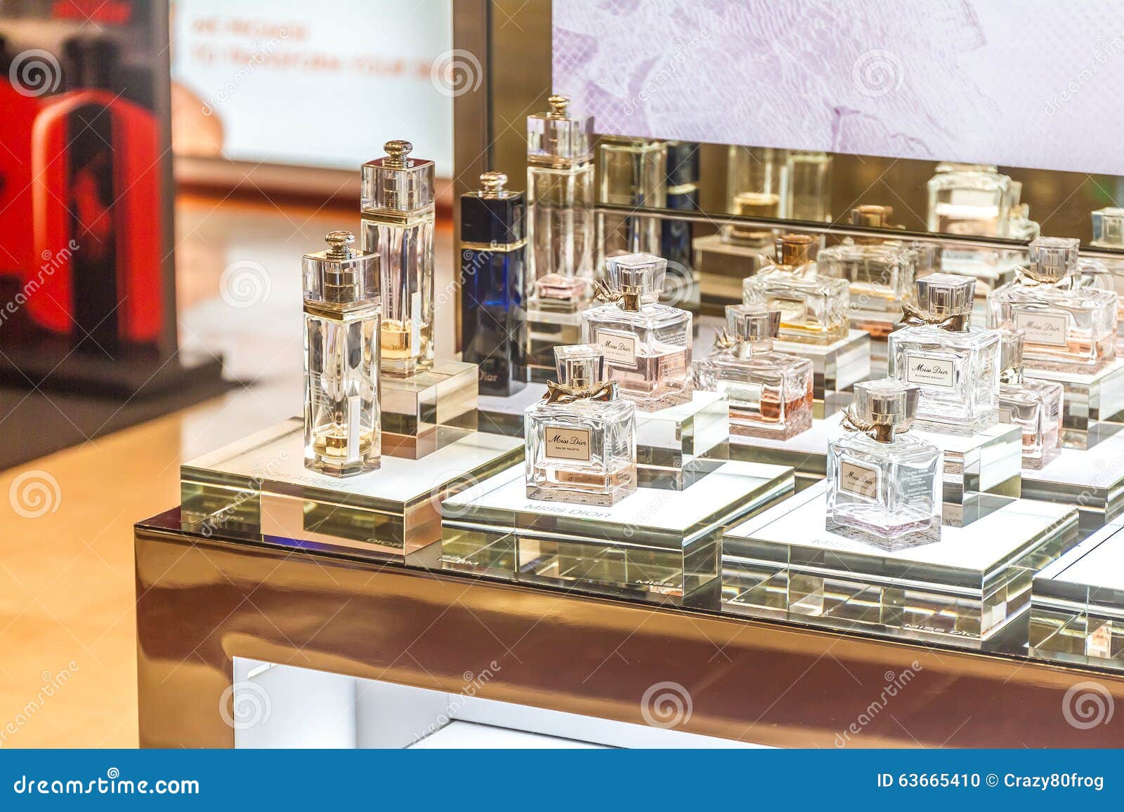 MOSCOW, RUSSIA - April 11, 2012 - Parfume Corner in Large Shopping ...