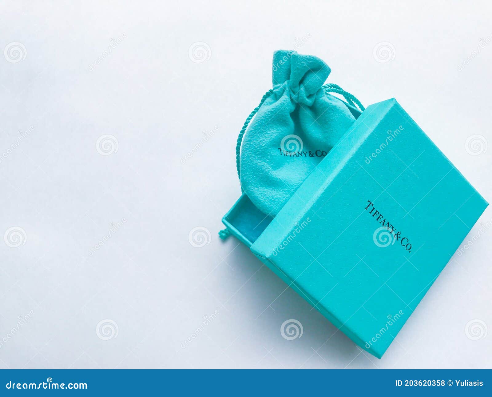 tiffany and co packaging