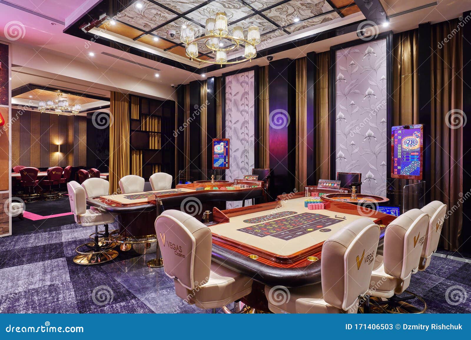 Казино покер москвы дом в село казино