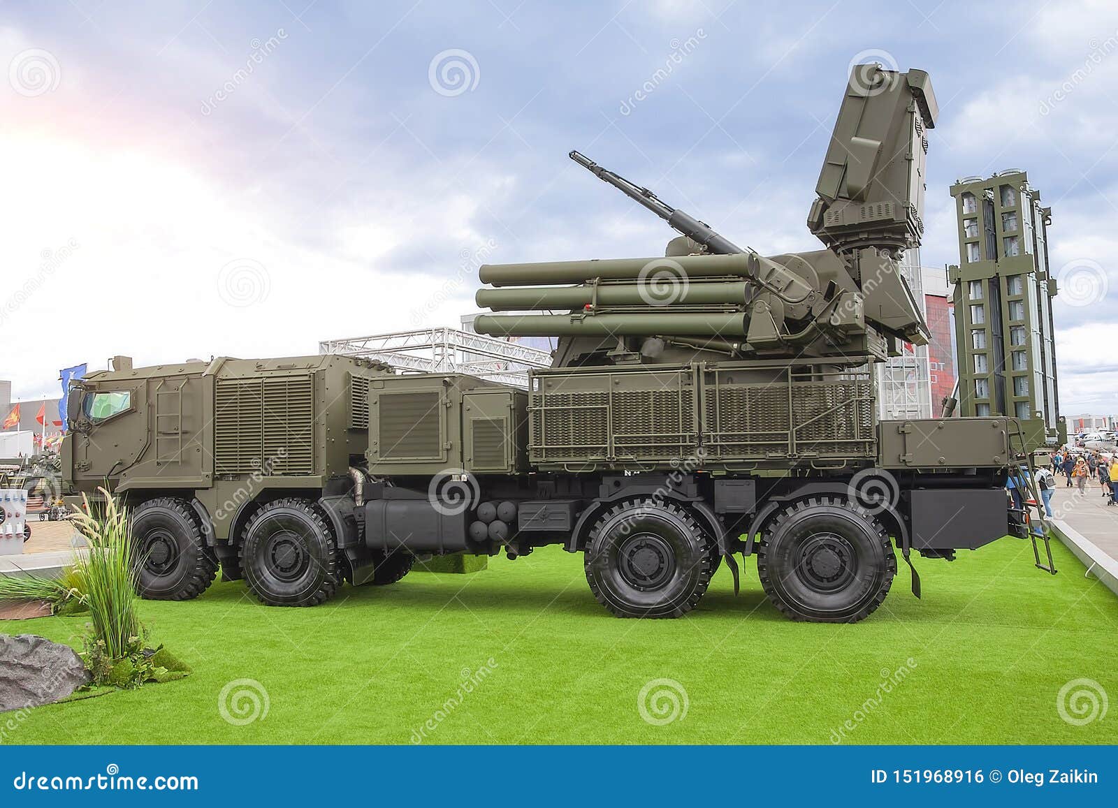 Moskau Russland 06 30 2019 Moderne Universelle Selbstfahrende Flugabwehrpistole Redaktionelles Foto Bild Von Verteidigung Kraft 151968916