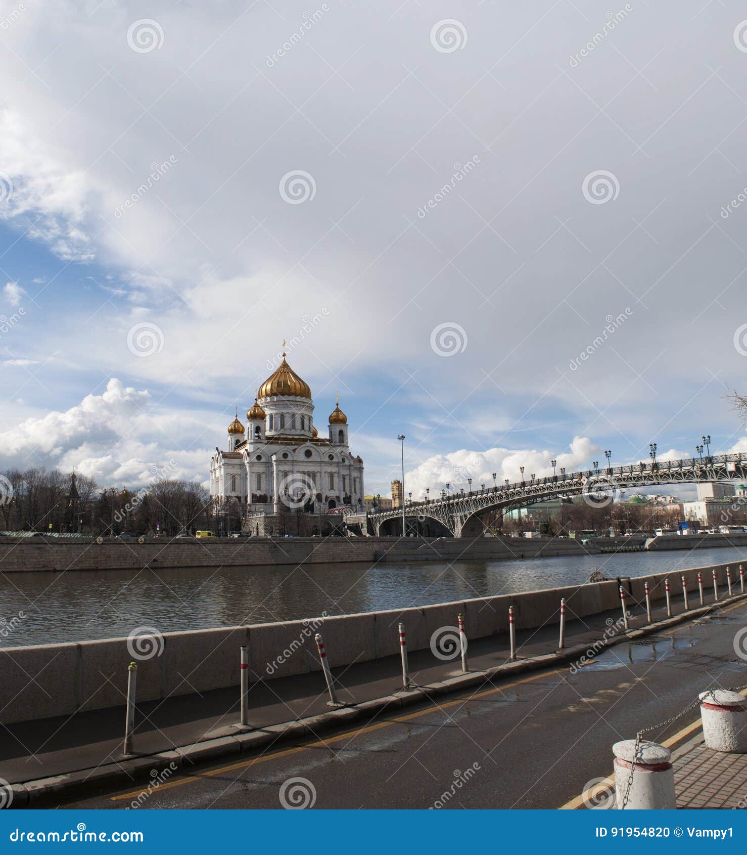 Collection 91+ Images what city does the moskva river flow through Excellent