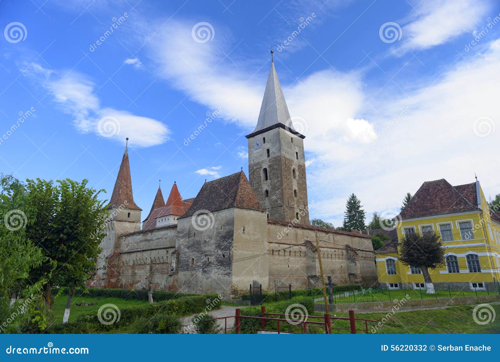 mosna fortified church