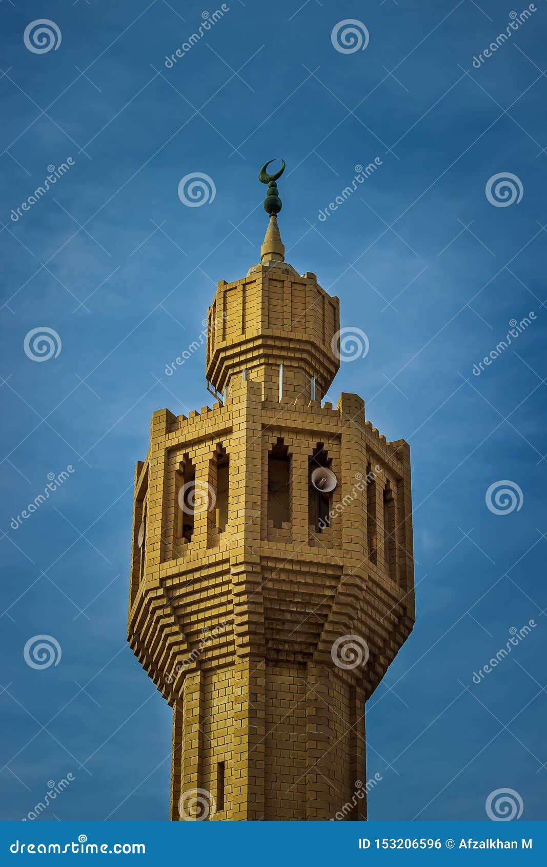 mosque minaret view -dammam saudi arabia