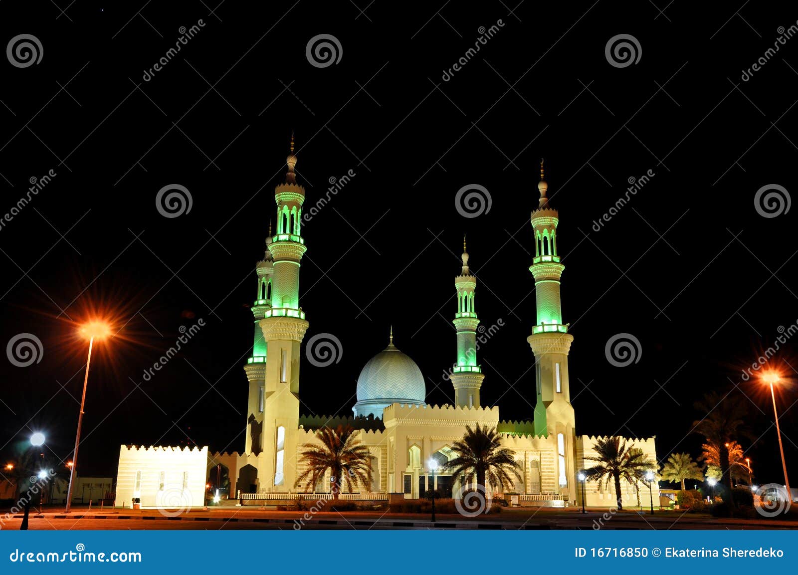 mosque in night in united arab emirates