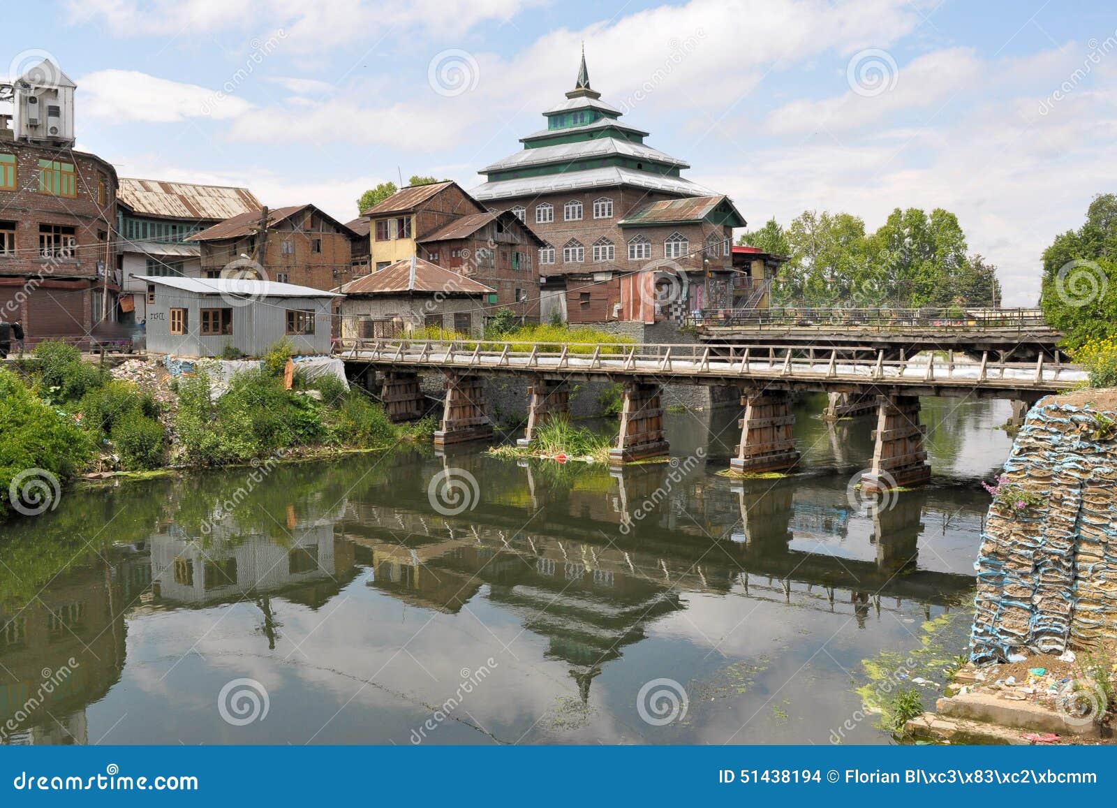 mosques at jahelum river in srinagar, kashmir