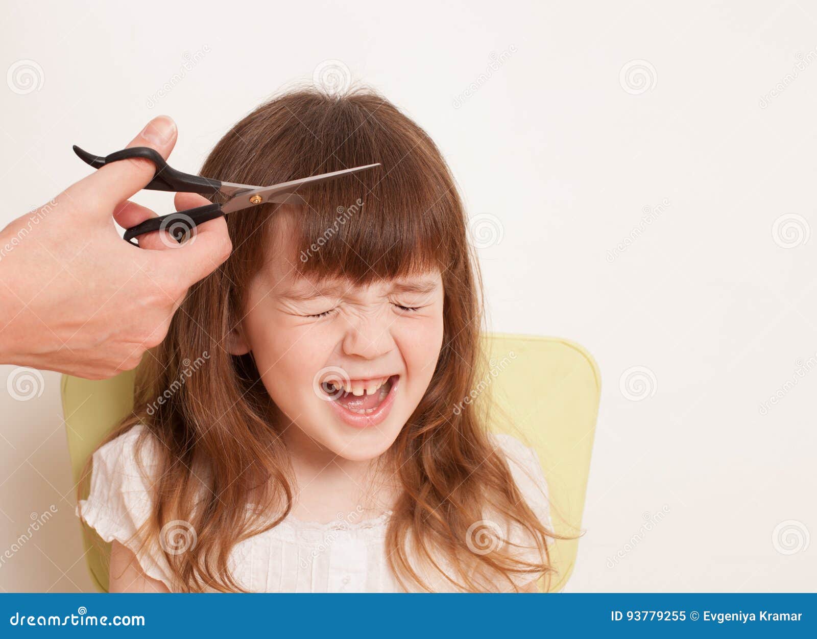 Mother Cuts Daughter`s Hair at Home Stock Image - Image of human,  expression: 93779255