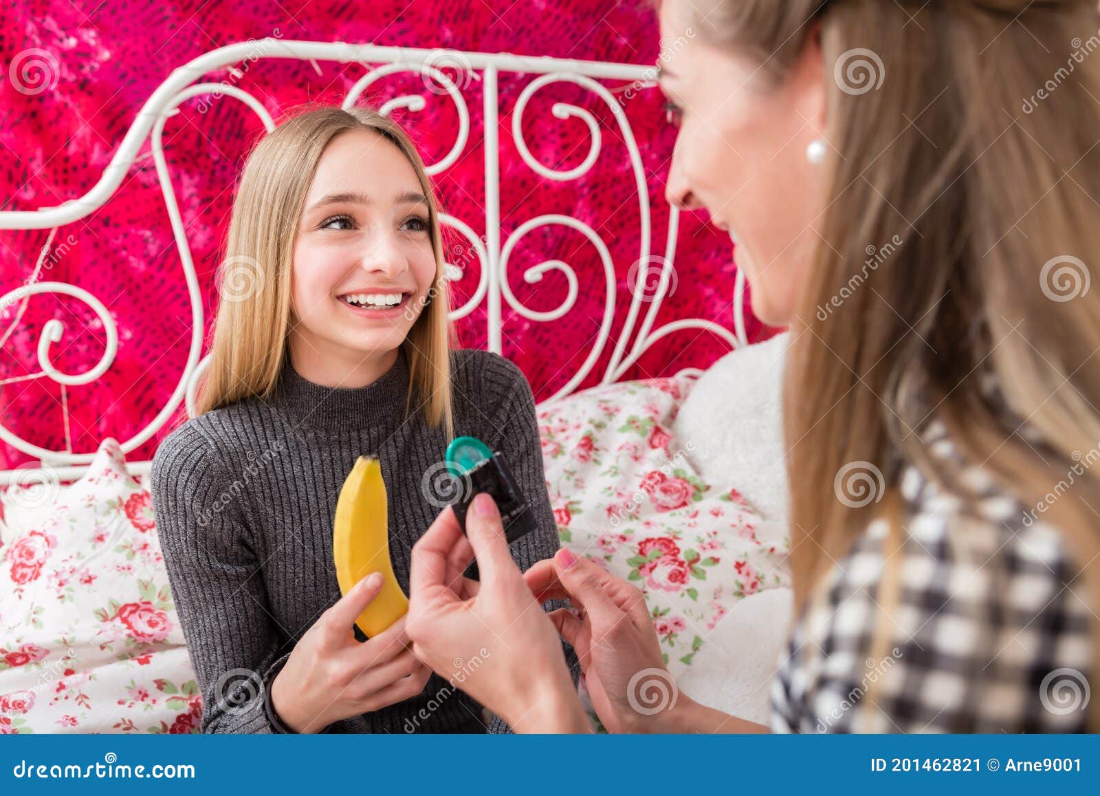 Sex Educational Conversation From Mother To Daughter Stock Image 