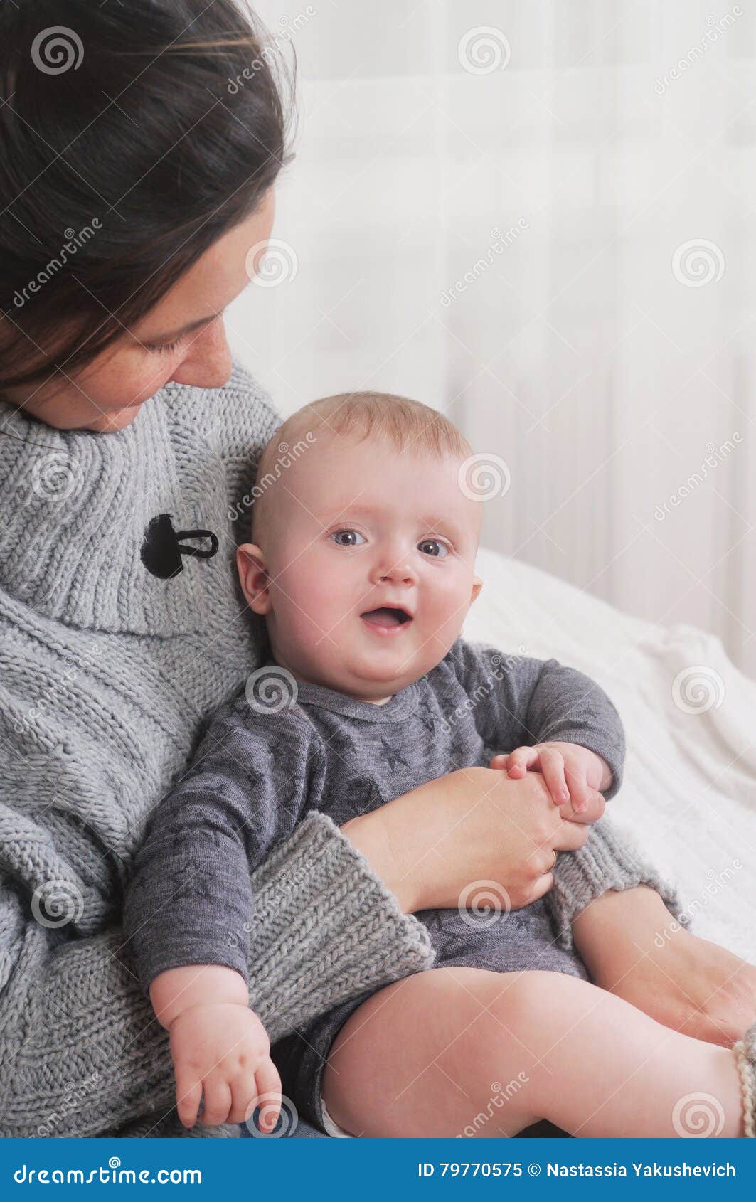 mom and baby modeling