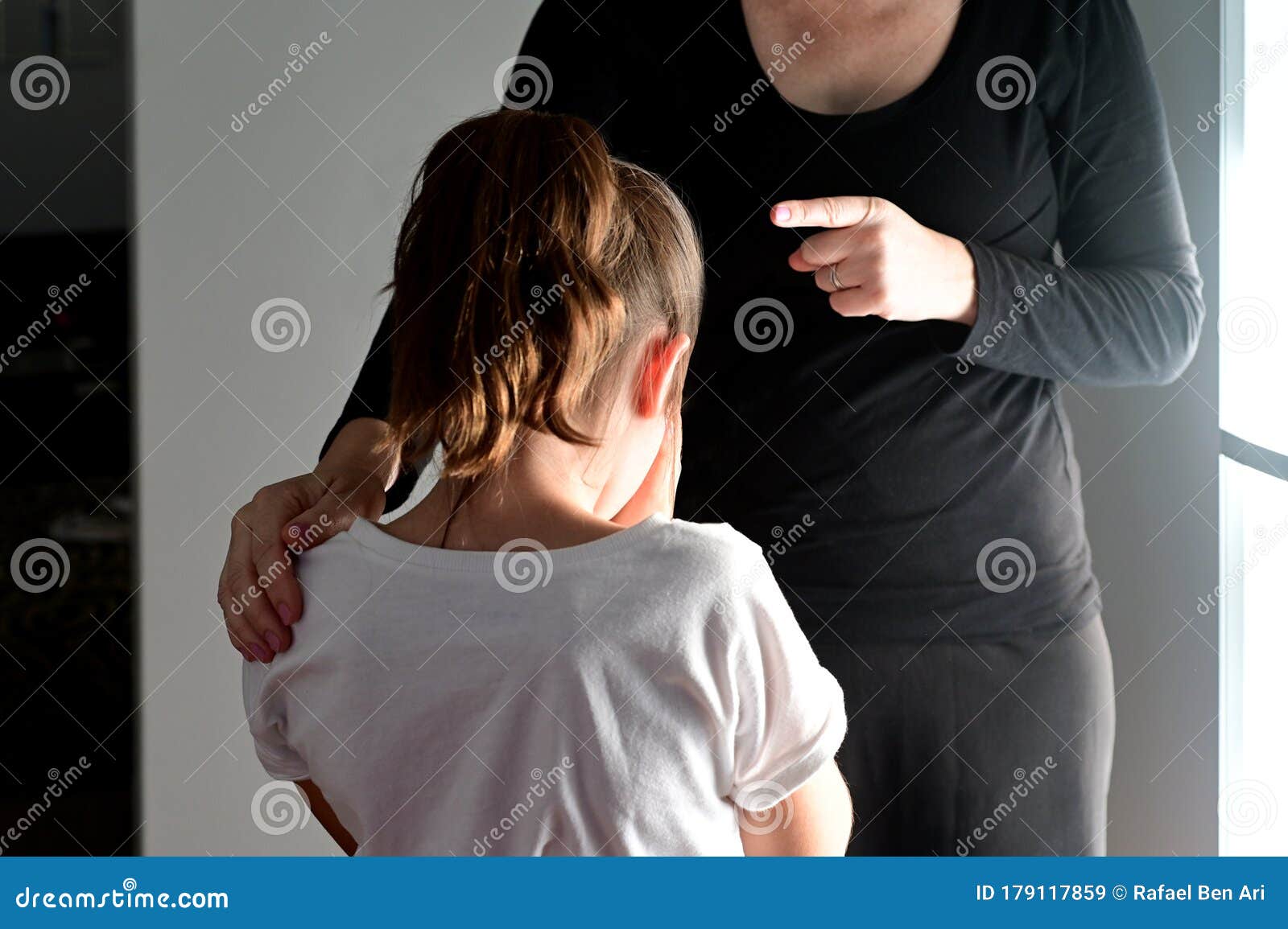 Mother Telling Off And Discipline Naughty Daughter Royalty Free Stock