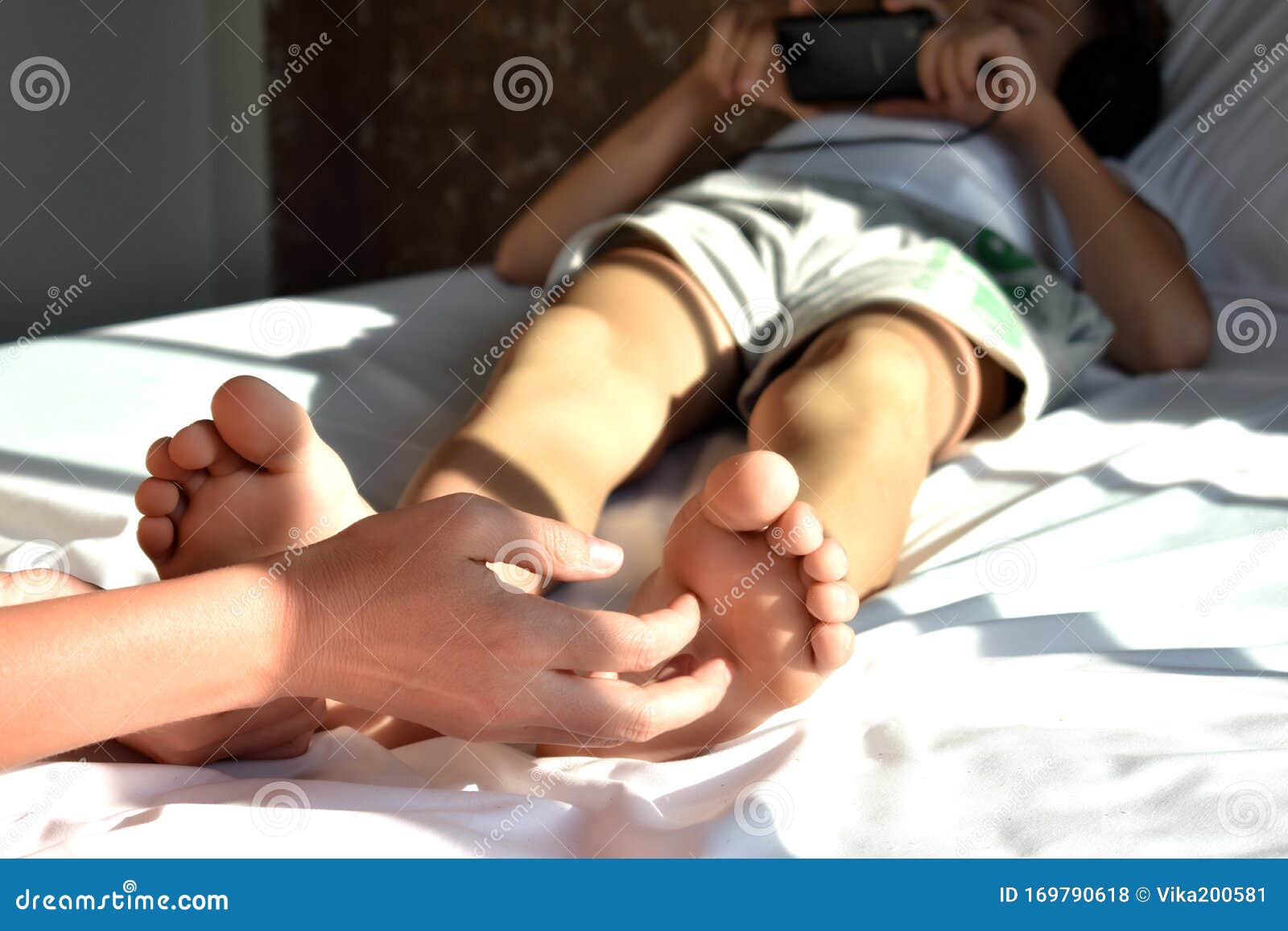 192 Feet Tickle Photos - Free & Royalty-Free Stock Photos from Dreamstime 192 Feet Tickle Photos - Free & Royalty-Free Stock Photos from Dreamstime