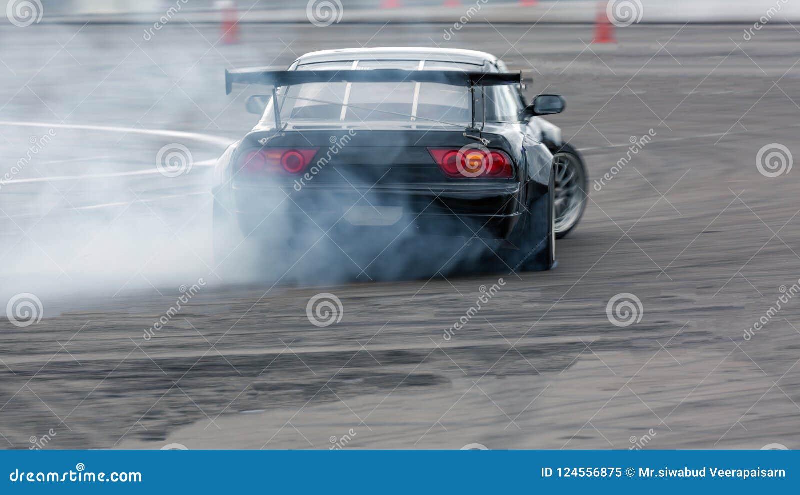 Drifting Cars Images – Browse 157,254 Stock Photos, Vectors, and Video