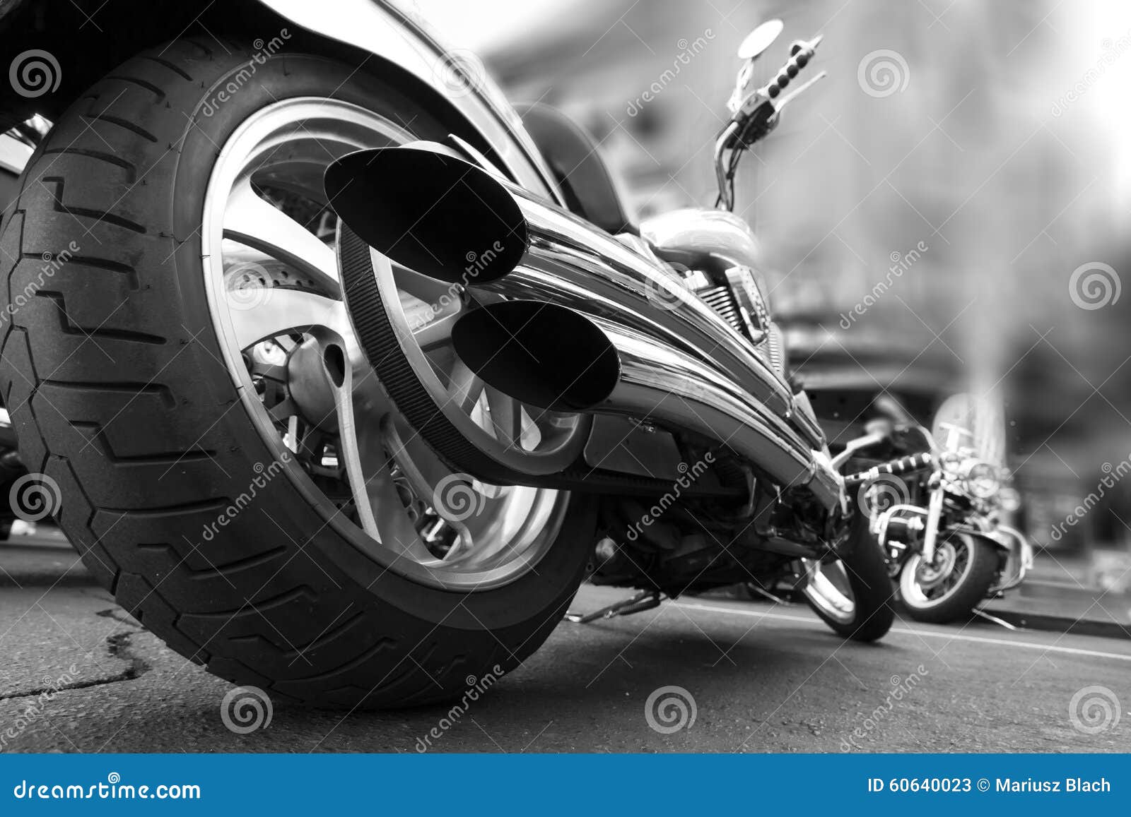 double exhaust motorcycle