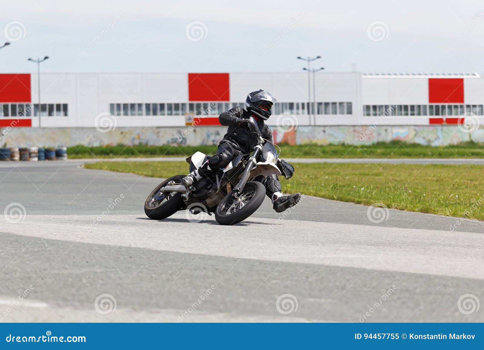 motorcycle cornering training