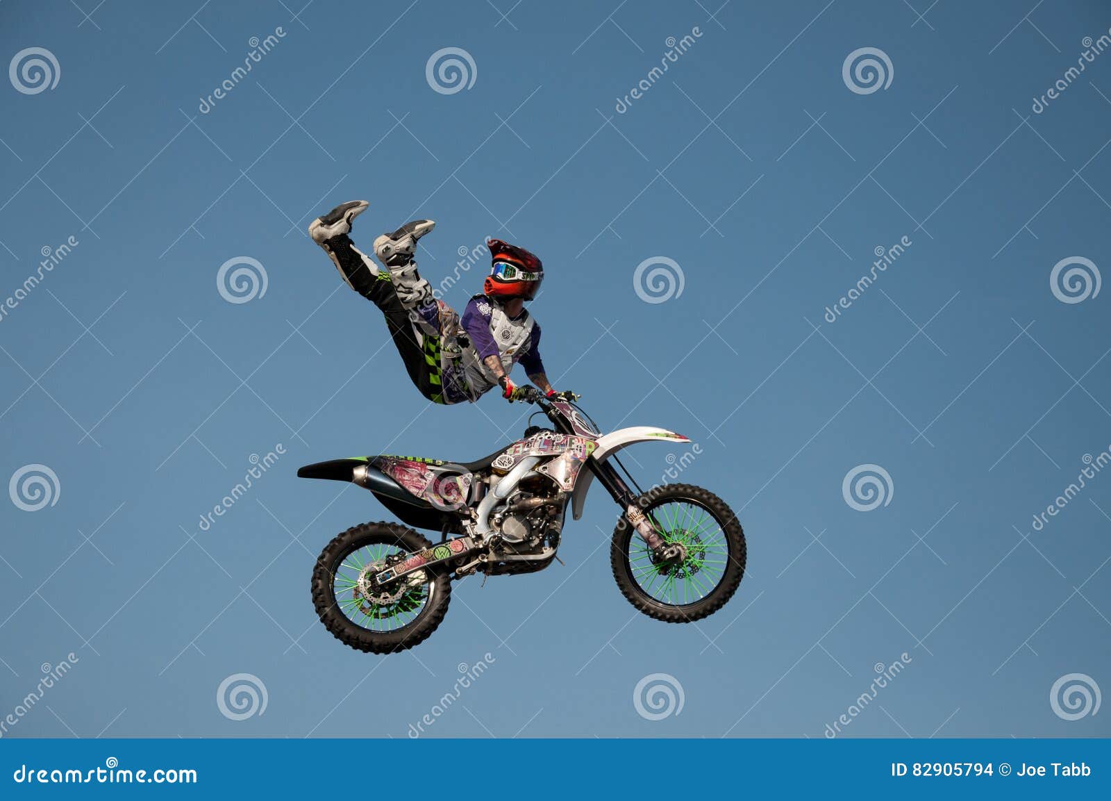 Motorcycle stunt man editorial stock image. Image of flying 82905794