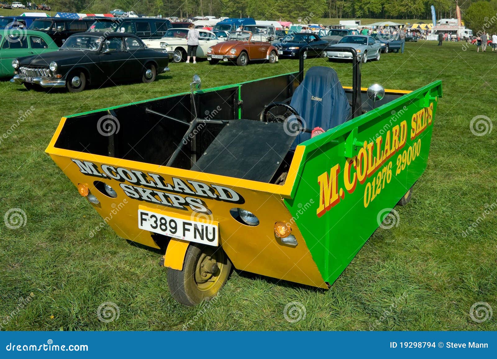 Motorized dumpster editorial stock image. Image of metal 19298794