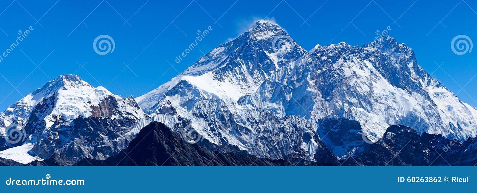 mount everest with lhotse and pumori