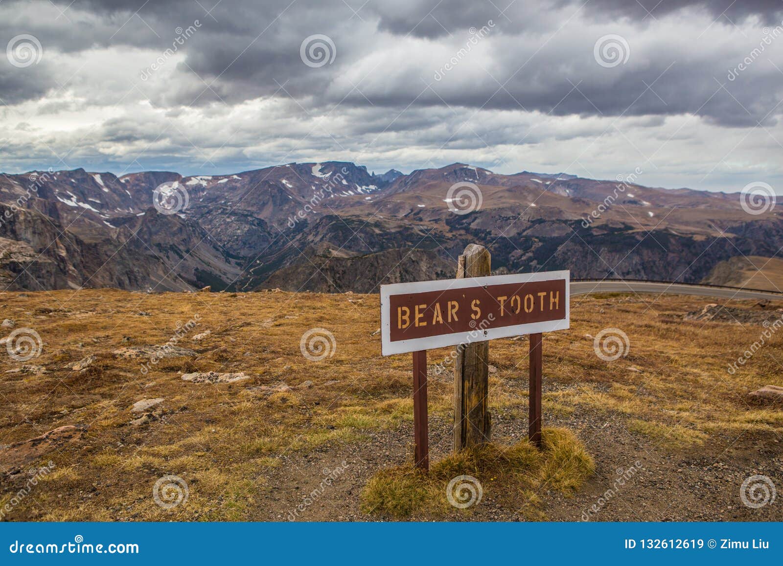 mountain at beartooth highway in montana