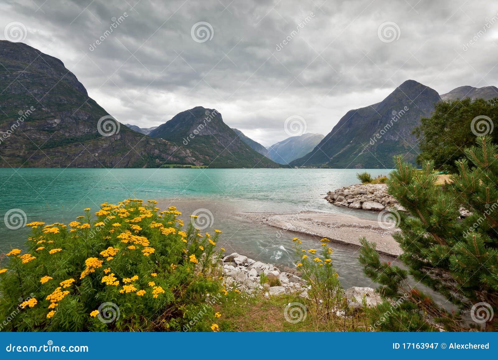 scenic view of oppstrynsvatnet lake at geirangerfjord area, hellesylt - norway - scandinavia
