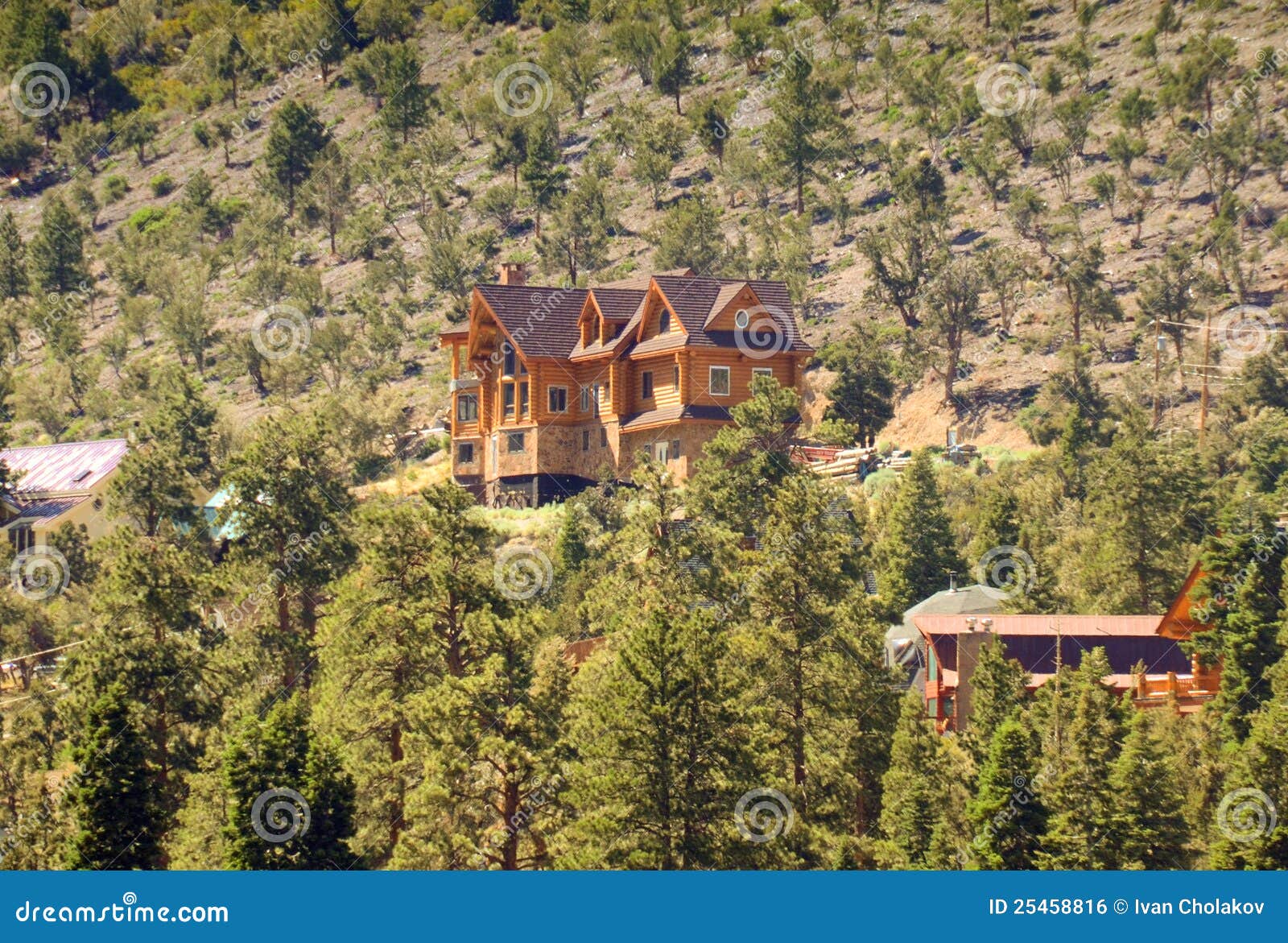 Mountain lodge stock photo. Image of forest, wood, altitude 25458816