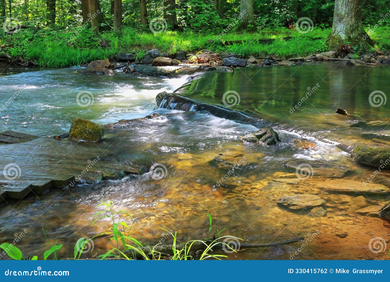 mountain stream cool refreshing water flowing