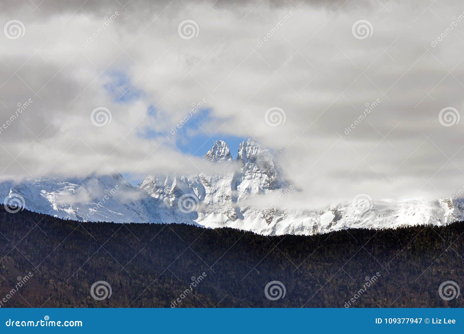 meili snow mountain mingyong glaciers