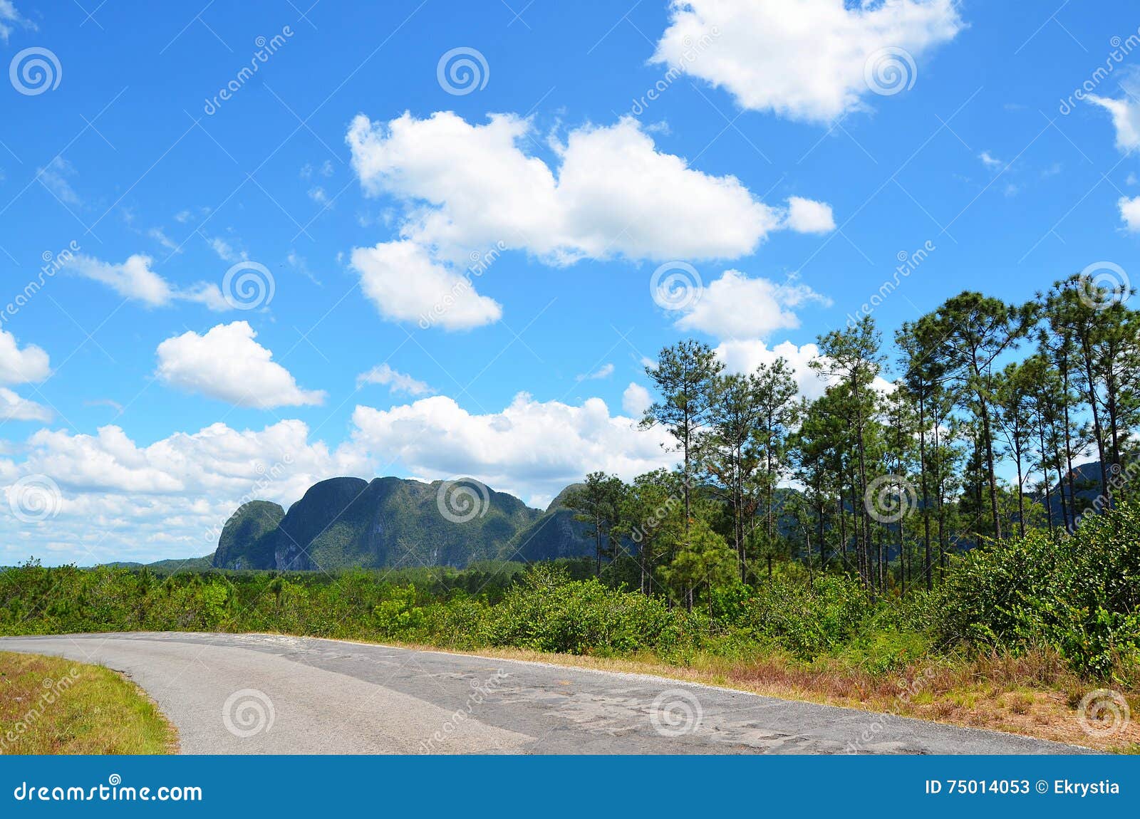 mountains around puerto esperanza, cuba