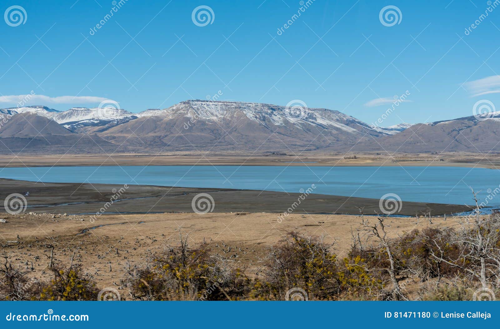 mountains in santa cruz province bordering chile