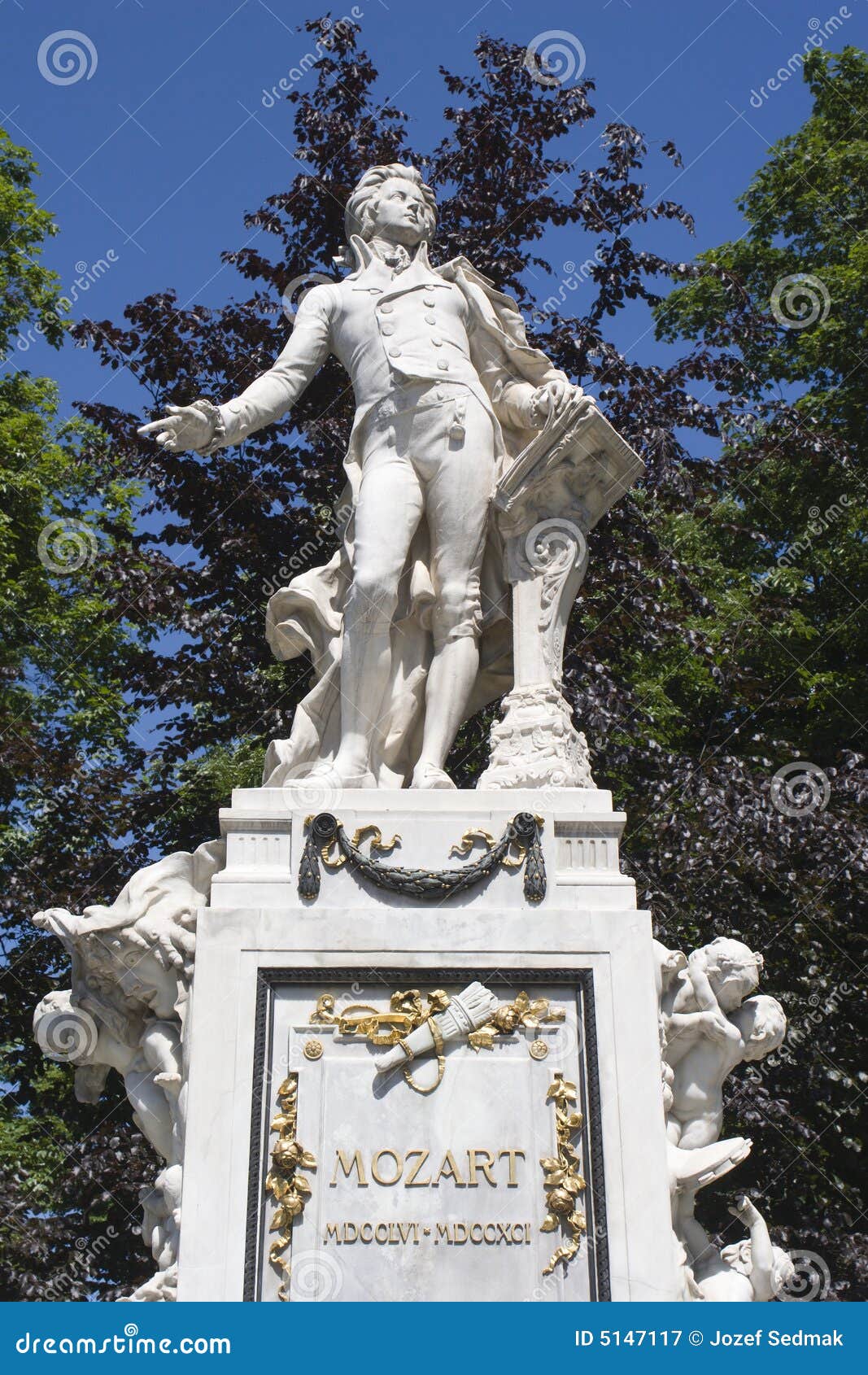 Mozart statue from vienna stock image. Image of classic - 5147117