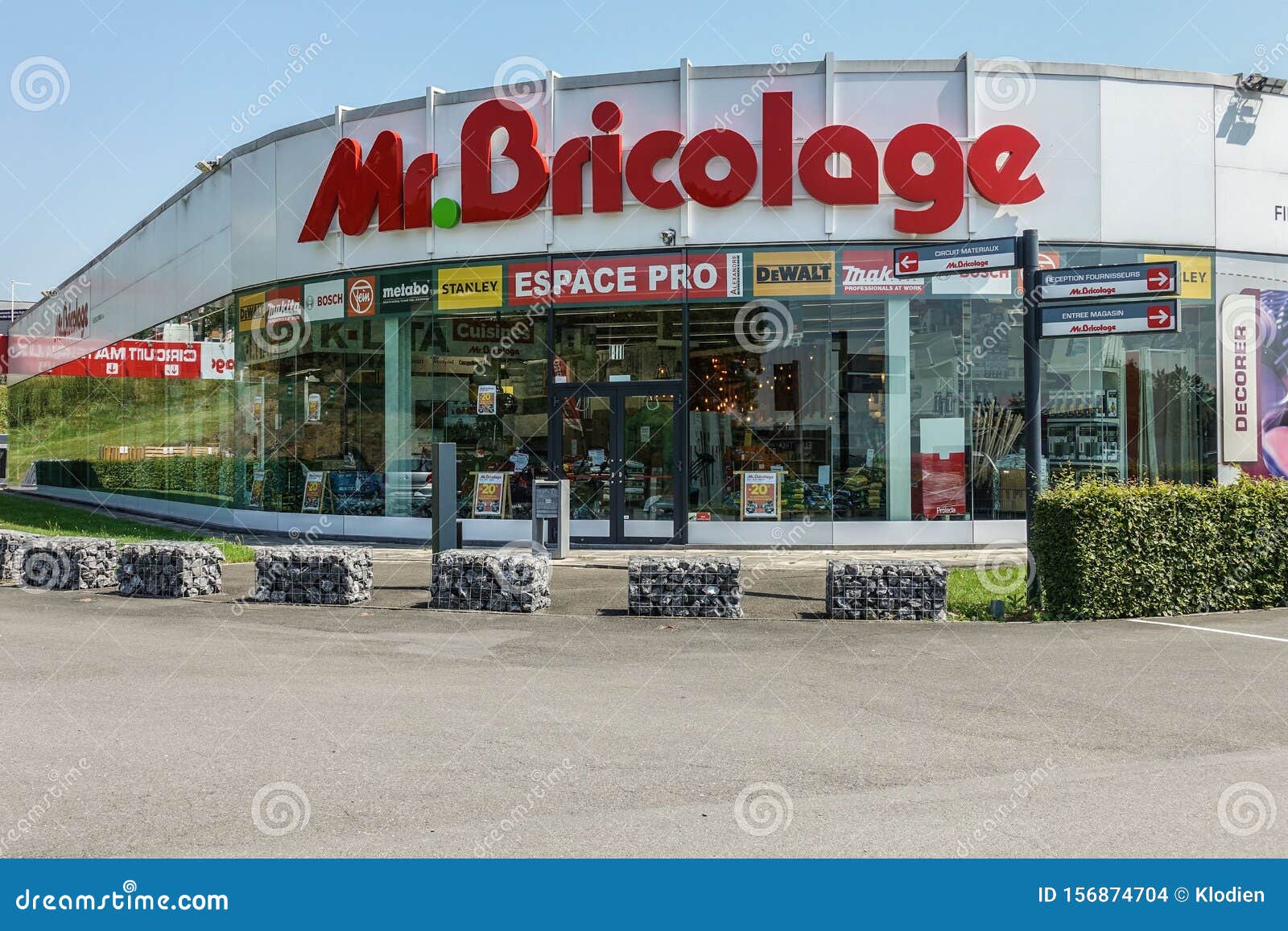 Mr Bricolage Do It Yourself Building Center In Dinant Belgium Editorial Stock Image Image Of Makitta Metabo 156874704