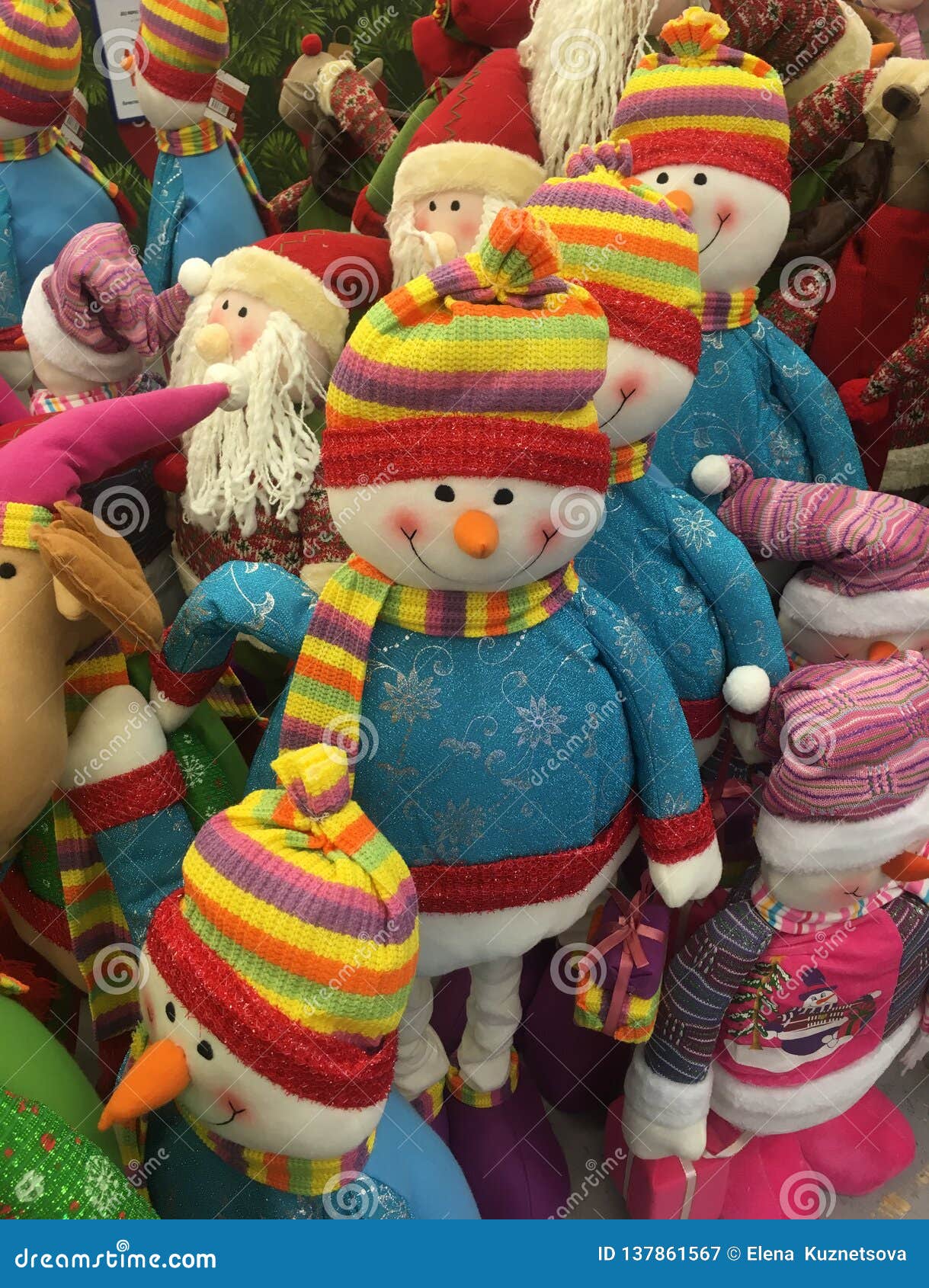 Muñecas Divertidas SnowSelling Divertidas De Los Dollsmen De Los Muñecos De Nieve Imagen de archivo - Imagen de dollsmen, muñecos: 137861567