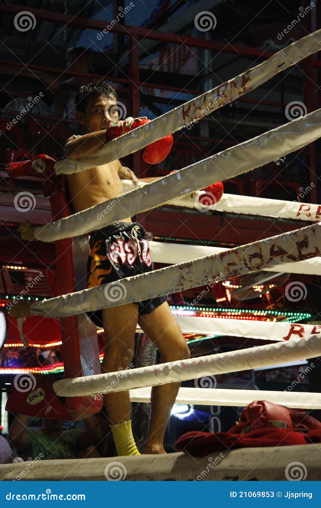 Muay Thai boxer editorial stock photo. Image of concentration 21069853