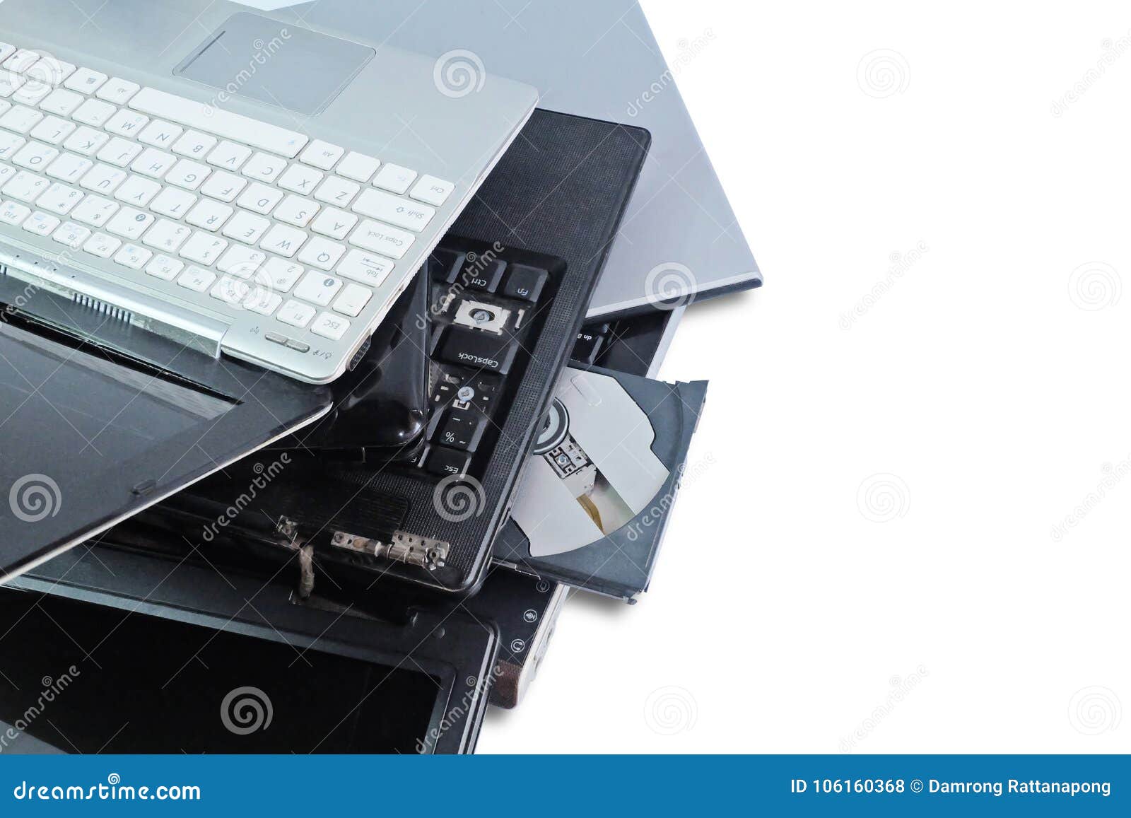 Mucchio Dell'usato Di Computer Portatili Di Danno O Tagliato Fotografia  Stock - Immagine di dati, dispositivi: 106160368