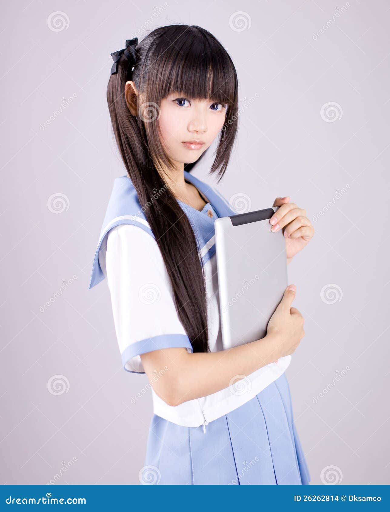 Muchacha Adolescente Linda Japonesa De La Escuela Foto De Archivo Imagen De Tacto Chino 26262814