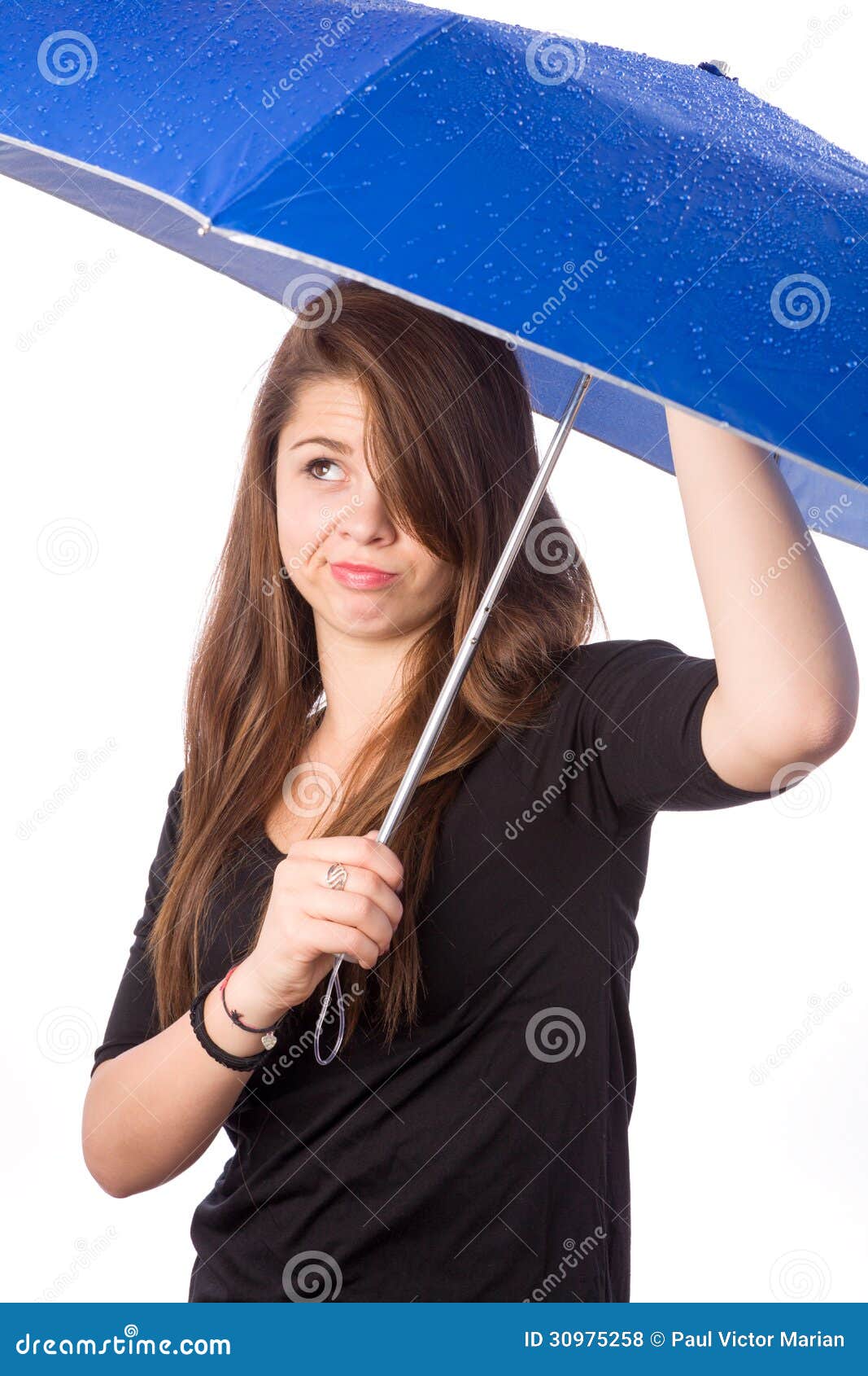 Muchacha Con El Paraguas Mojado Foto de archivo - Imagen de