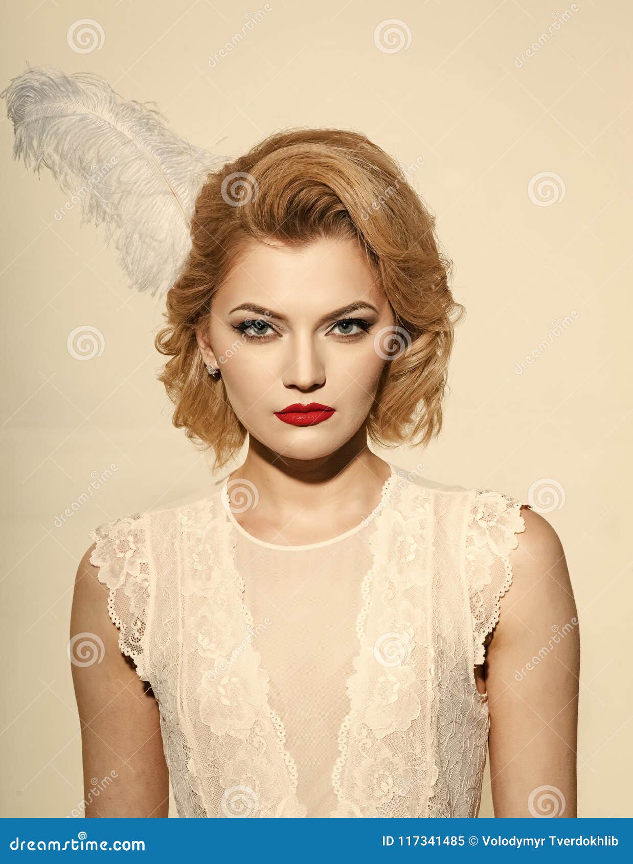 Muchacha De La Cara Para La Portada De Revista Retrato De La Cara De La Muchacha En Su Advertisnent Belleza, Moda, Cosméticos, Es Imagen de archivo - Imagen de pelo, elegancia: 117341485 Muchacha De La Cara Para La Portada De Revista Retrato De La Cara De La Muchacha En Su Advertisnent Belleza, Moda, Cosméticos, Es Imagen de archivo - Imagen de pelo, elegancia: 117341485