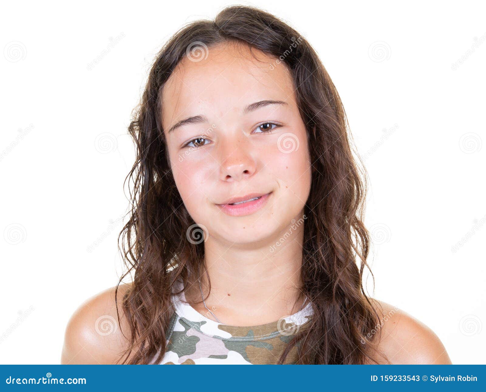 Muchacha Retrata A Una Linda Adolescente Imagen De Archivo Imagen De Blanco Feliz 159233543