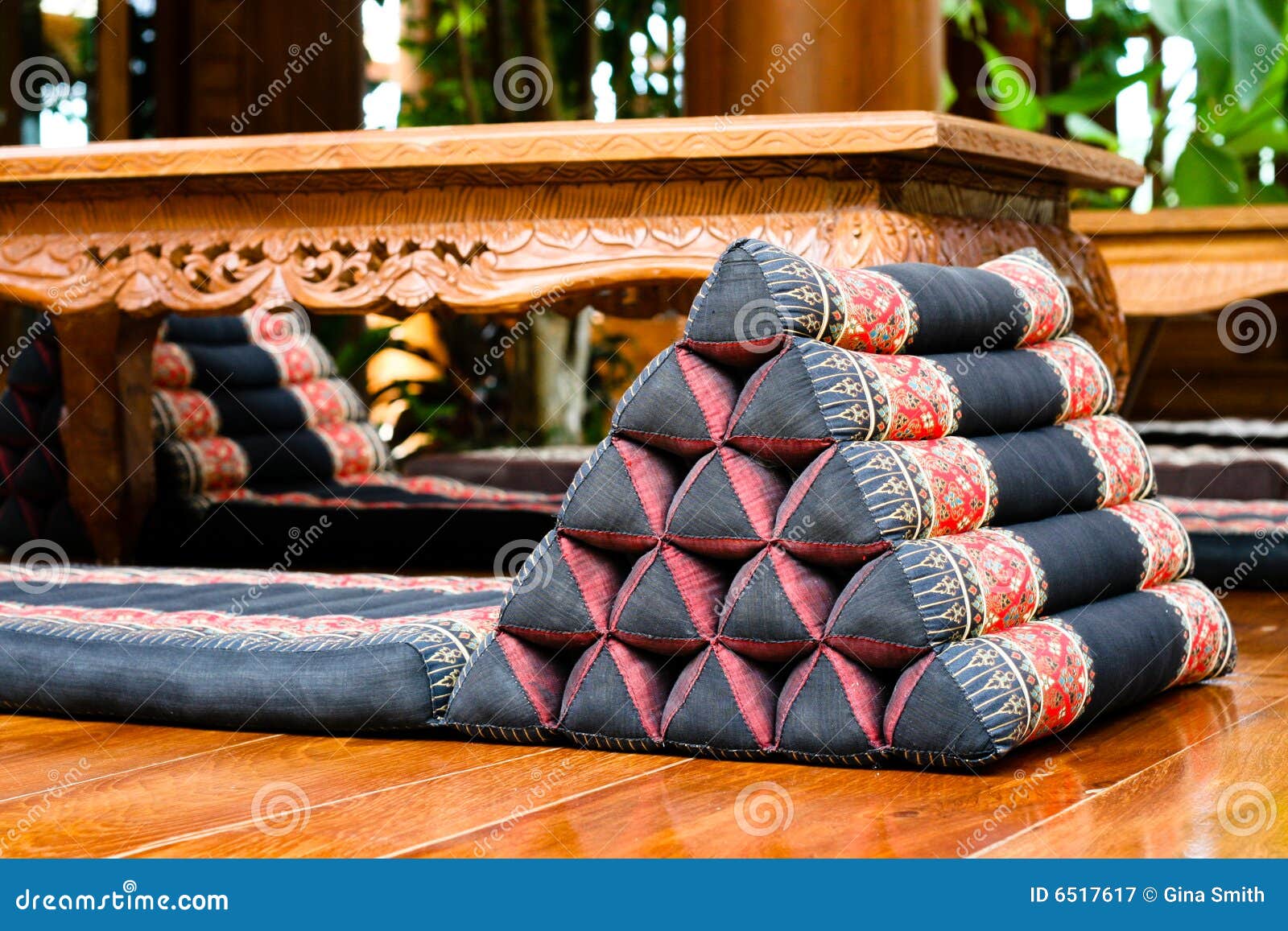 Muebles tailandeses imagen de archivo. Imagen de mobiliarios 6517617