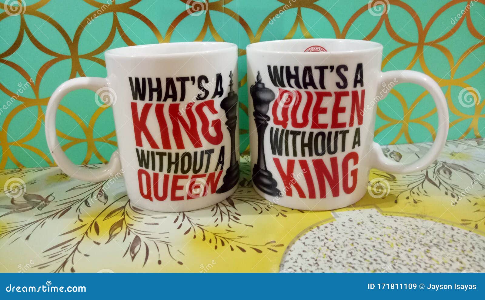 The Mug of the Queen and King Arthur and Elizabeth Editorial Stock