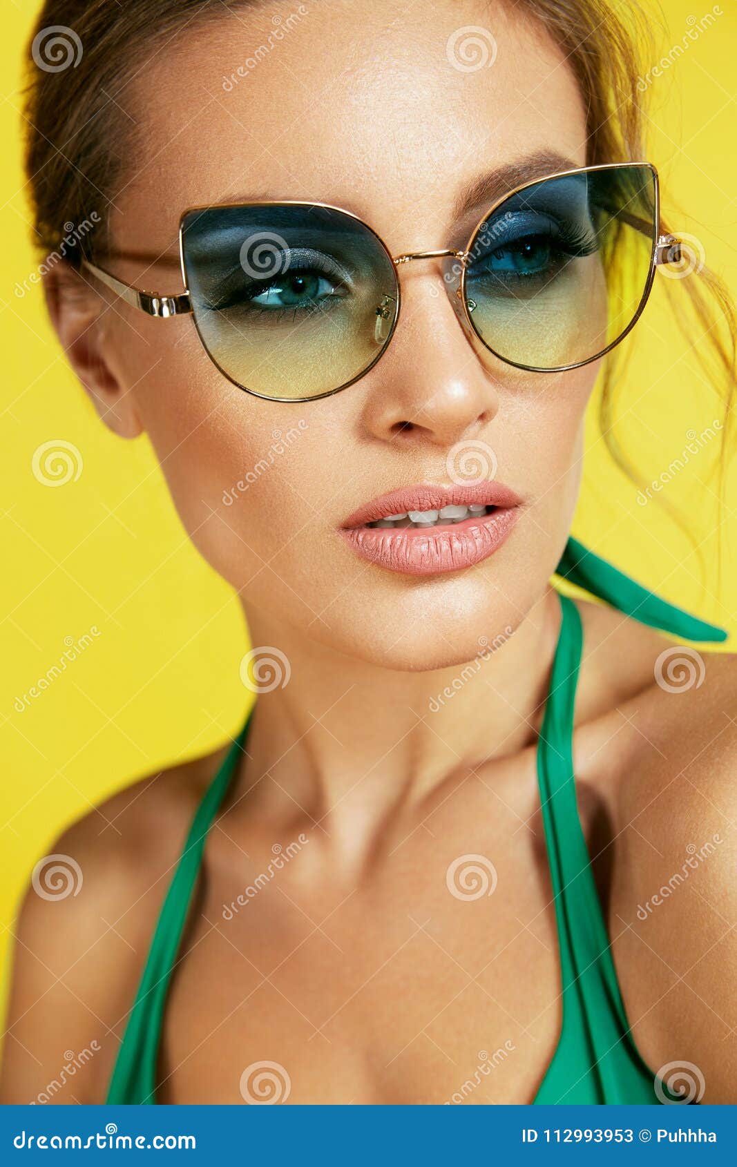 gafas de sol elegantes