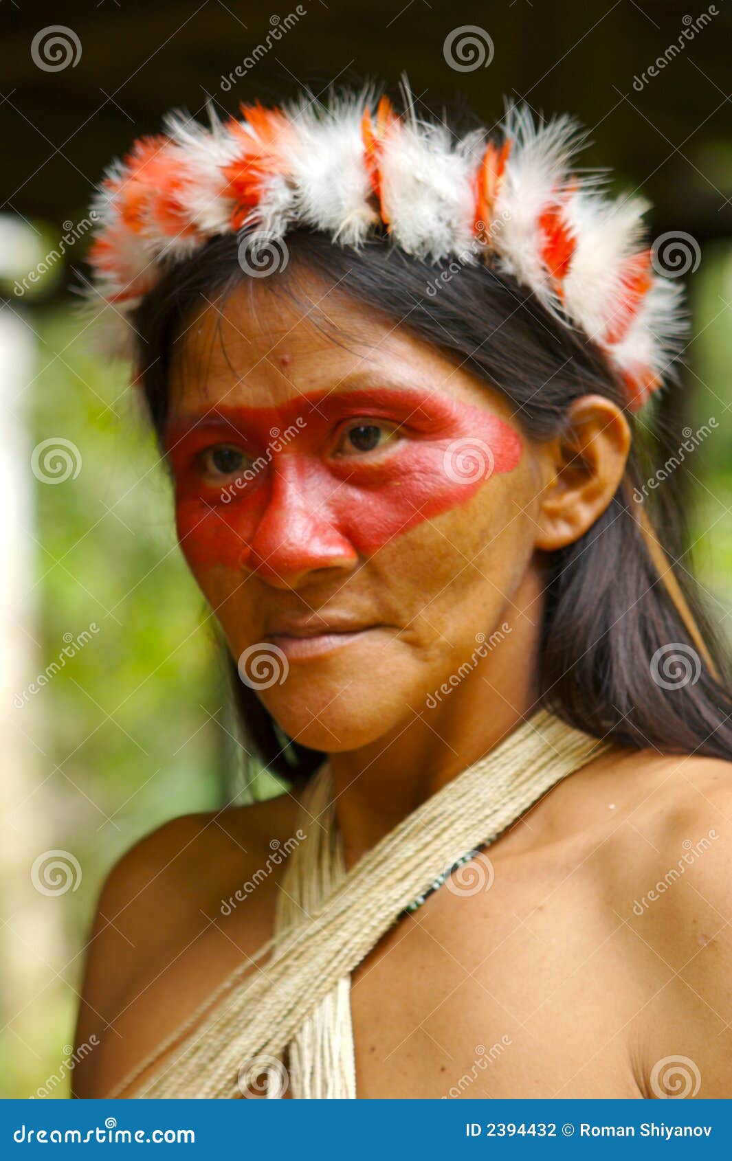 Mujer Del Indio Del Amazonas Foto de archivo Imagen de indio, belleza