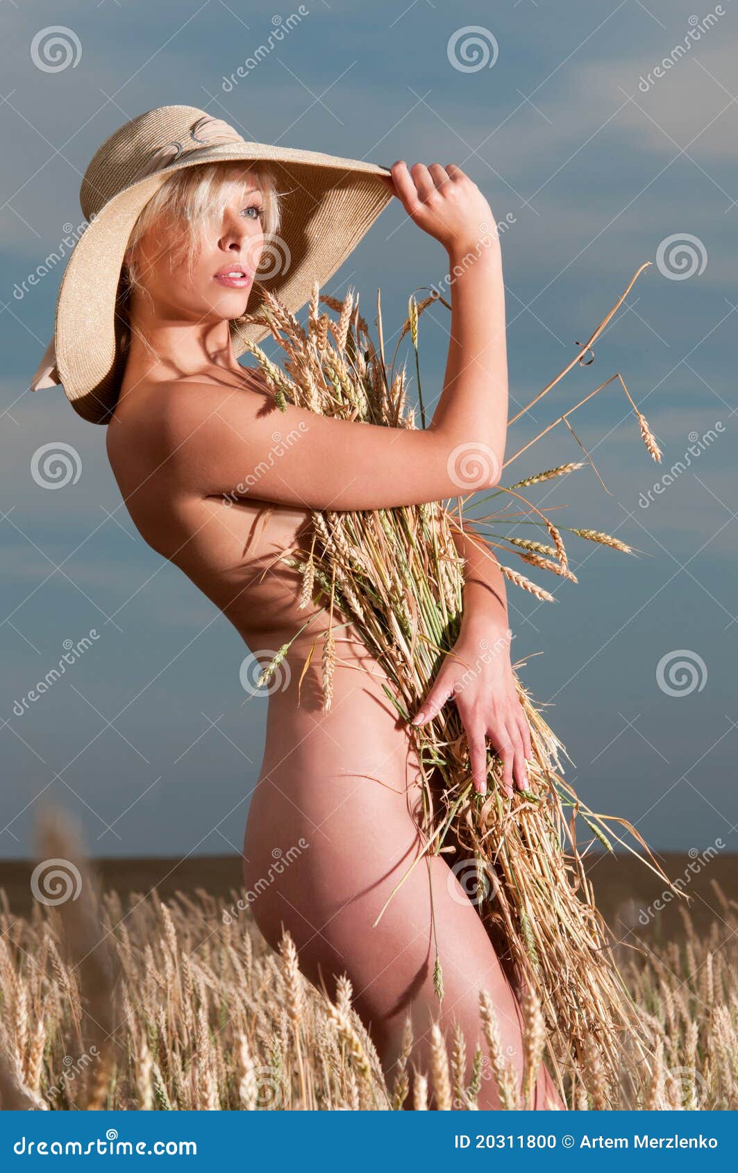 Northern Ireland Female Models Barley Desnudo Boys