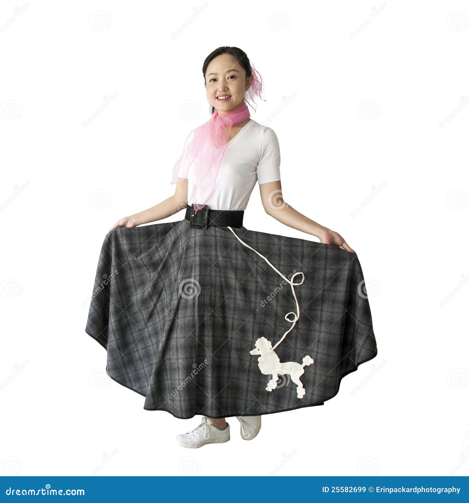 Mujer En El Vestir De Los Años 50 Imagen de archivo - Imagen de arropado, ropa: 25582699 Mujer En El Vestir De Los Años 50 Imagen de archivo - Imagen de arropado, ropa: 25582699