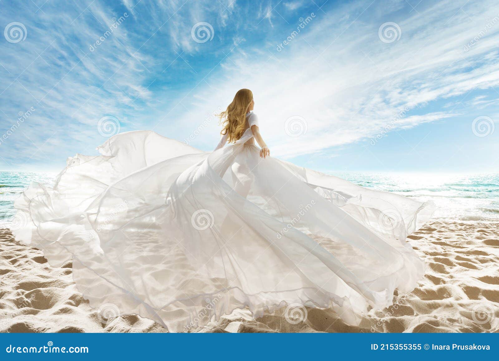 21,531 Mujer Vestido Blanco Playa Fotos de stock - Fotos libres de regalías de Dreamstime 21,531 Mujer Vestido Blanco Playa Fotos de stock - Fotos libres de regalías de Dreamstime