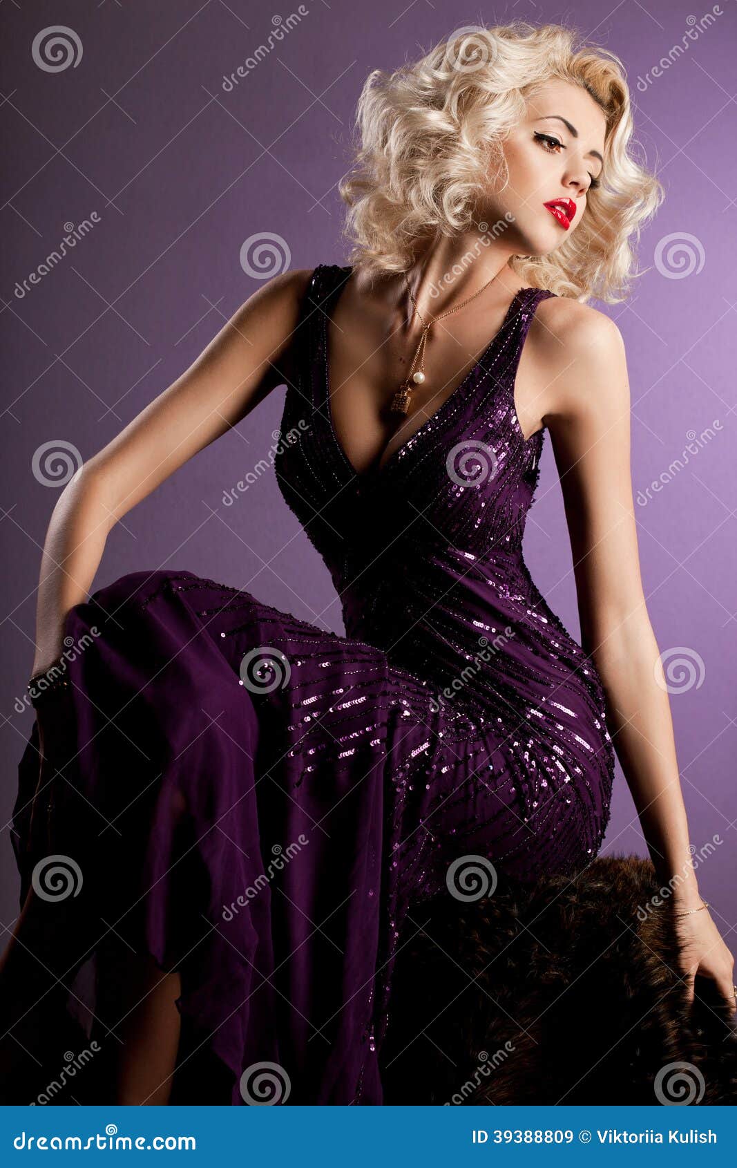 Introducir 69+ imagen violeta ropa mujer