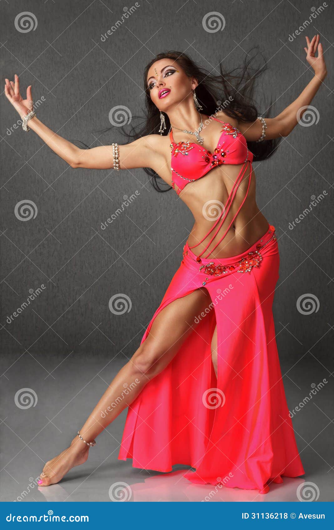 Bellydance Mujer Hermosa De La Bailarina De La Danza Del Vientre