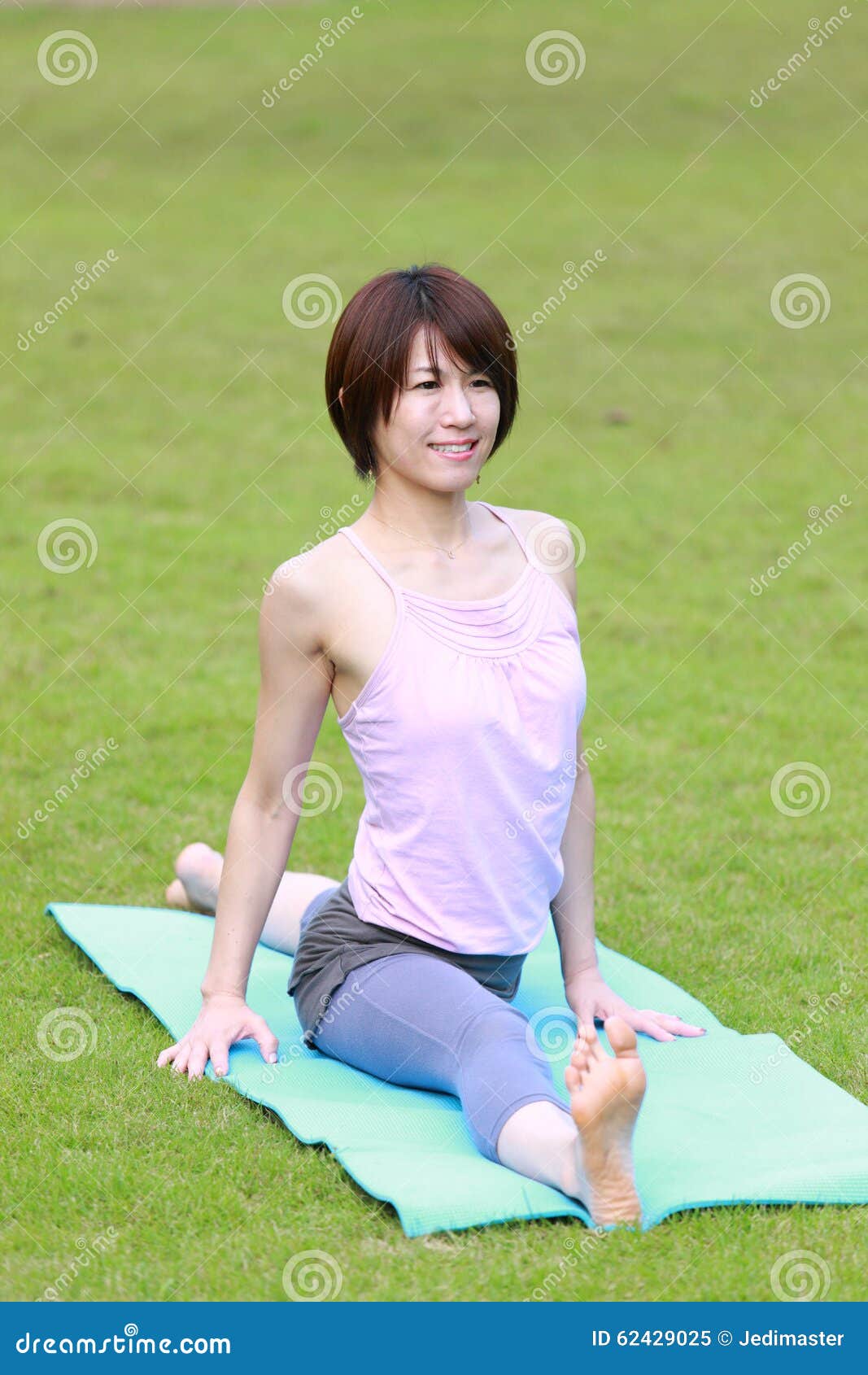Йога японки. Японская йога. Японка йога. Japan girl на йоге. Йога Япония и девочка.