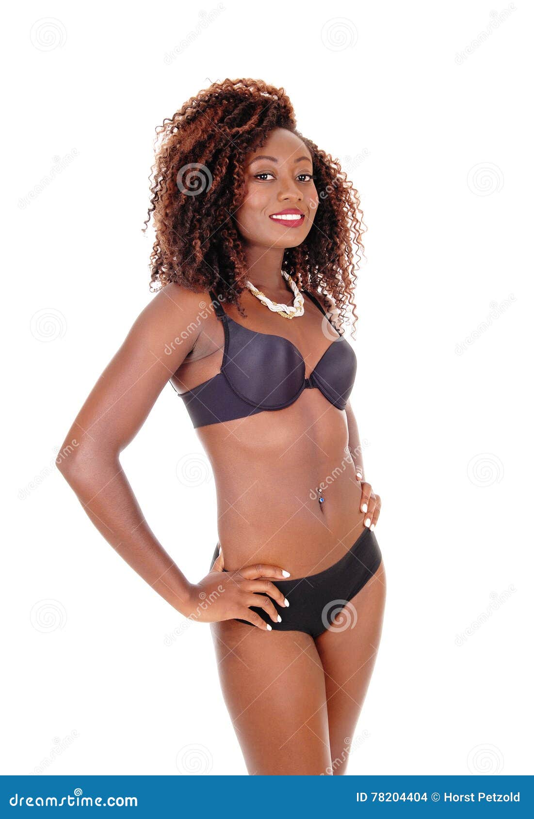 Mujer Negra Preciosa En Ropa Interior de archivo - Imagen lifestyle, muslos: