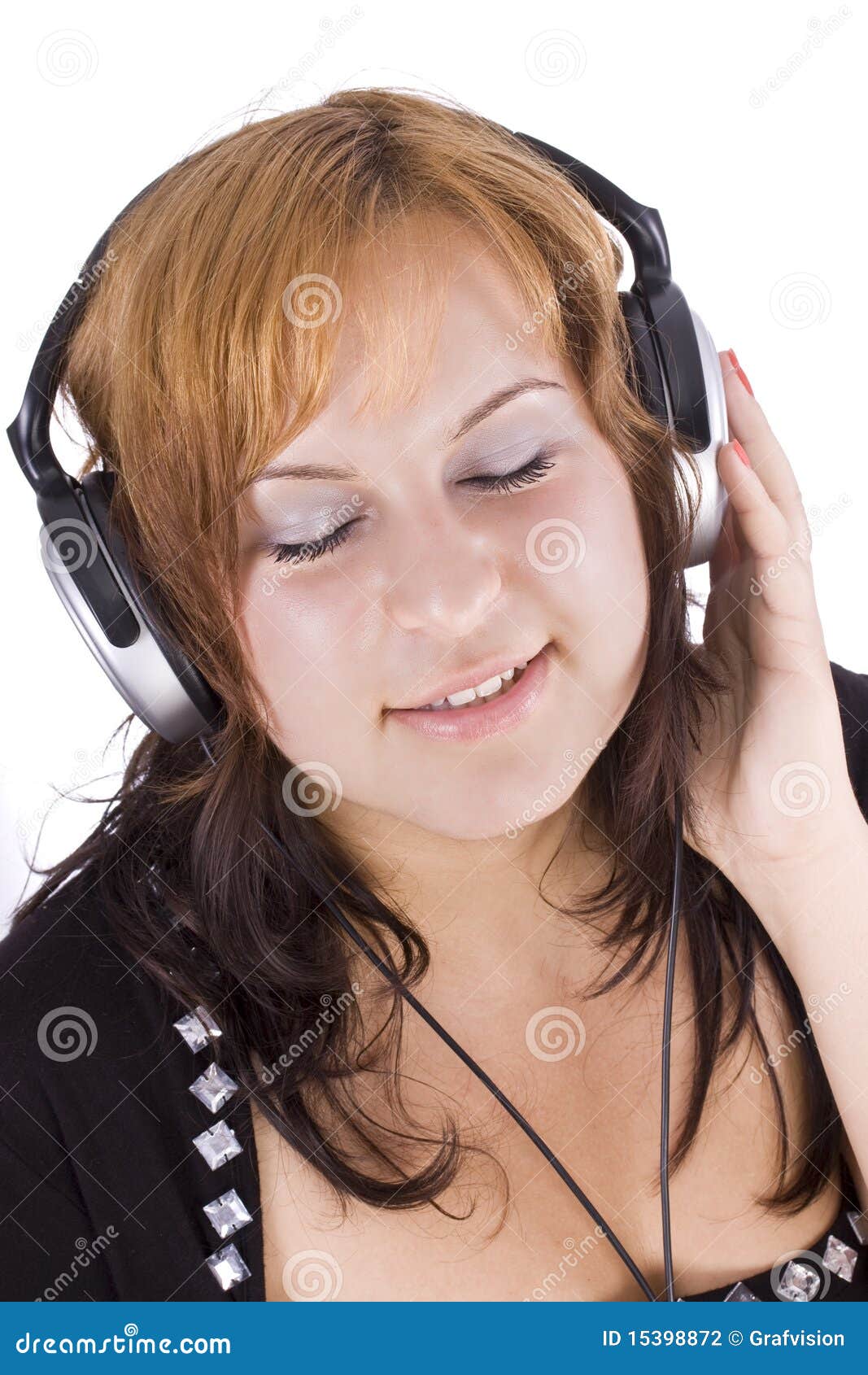 Mujer Que Escucha La Música Foto de archivo Imagen de hermoso, parque